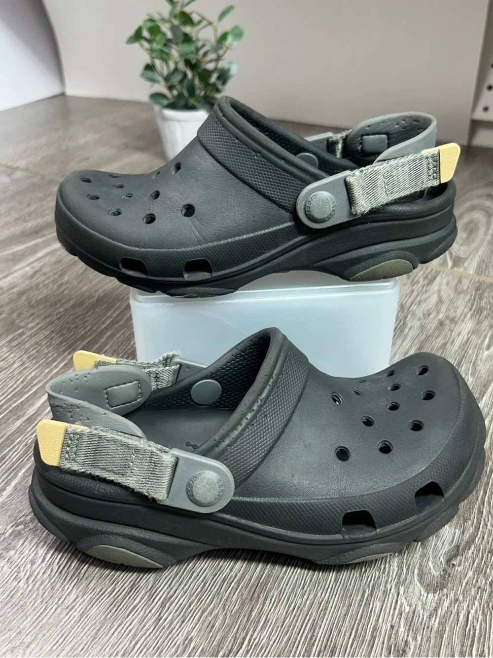 Crocs junior Slip-On Clogs with Heel Strap